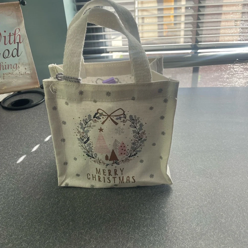 Lucky Brand Floral Box